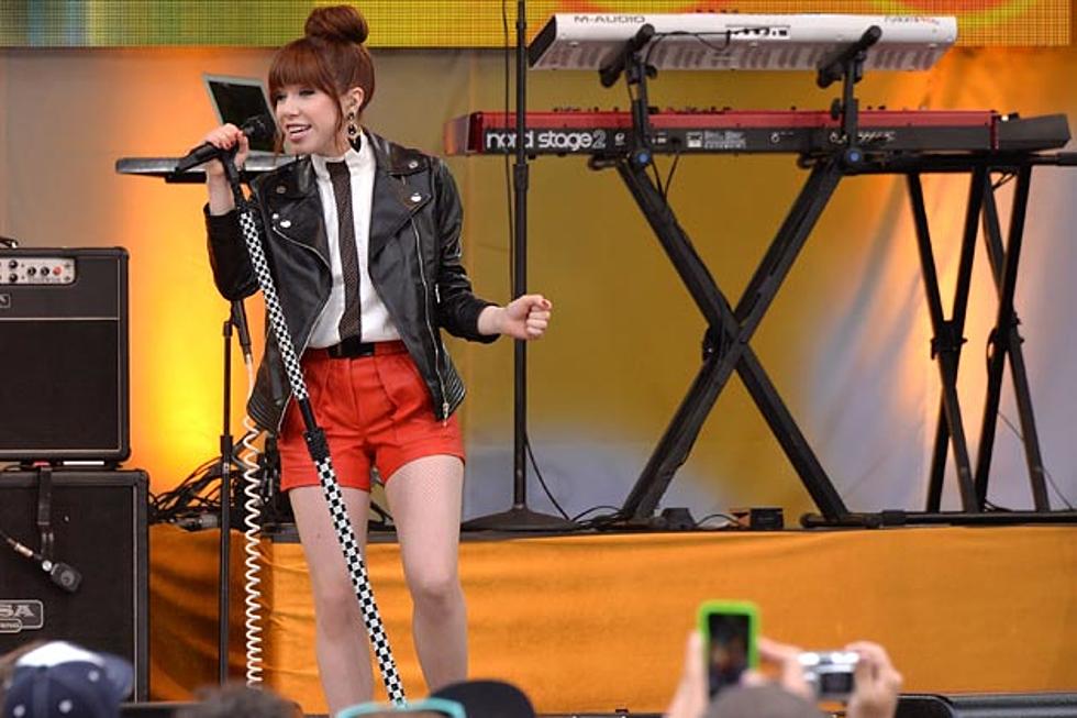 Carly Rae Jepsen Performs New Version of ‘Call Me Maybe on ‘Good Morning America’ + Appears at amfAR Gala [Pics + Videos]