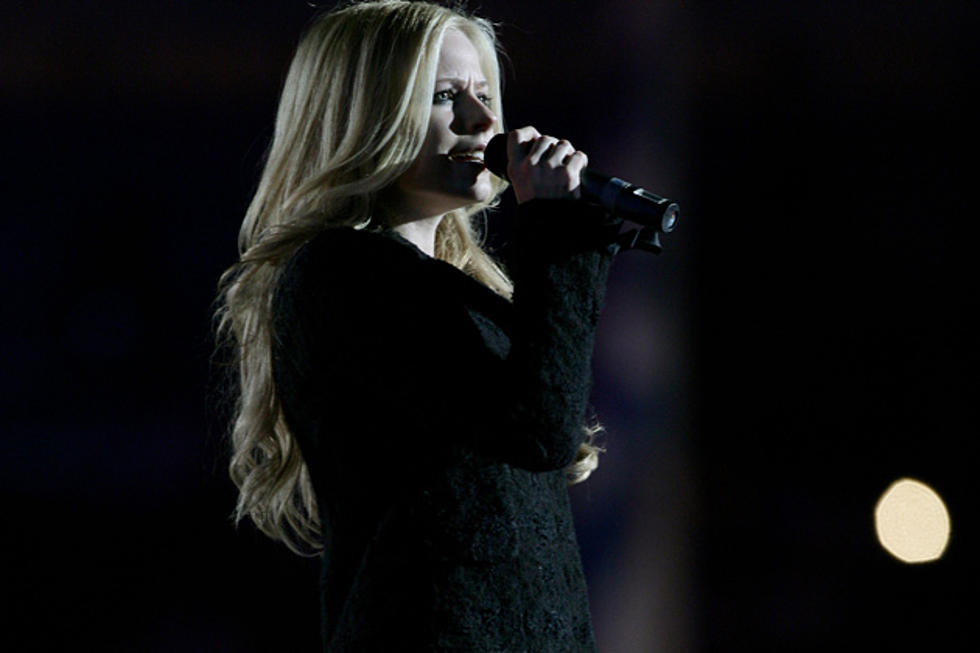 Avril Lavigne Rocks the 2013 MuchMusic Video Awards With ‘Here’s to Never Growing Up’ [Video]