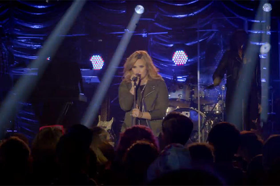 Demi Lovato Performs at Intimate Show in London [VIDEO]