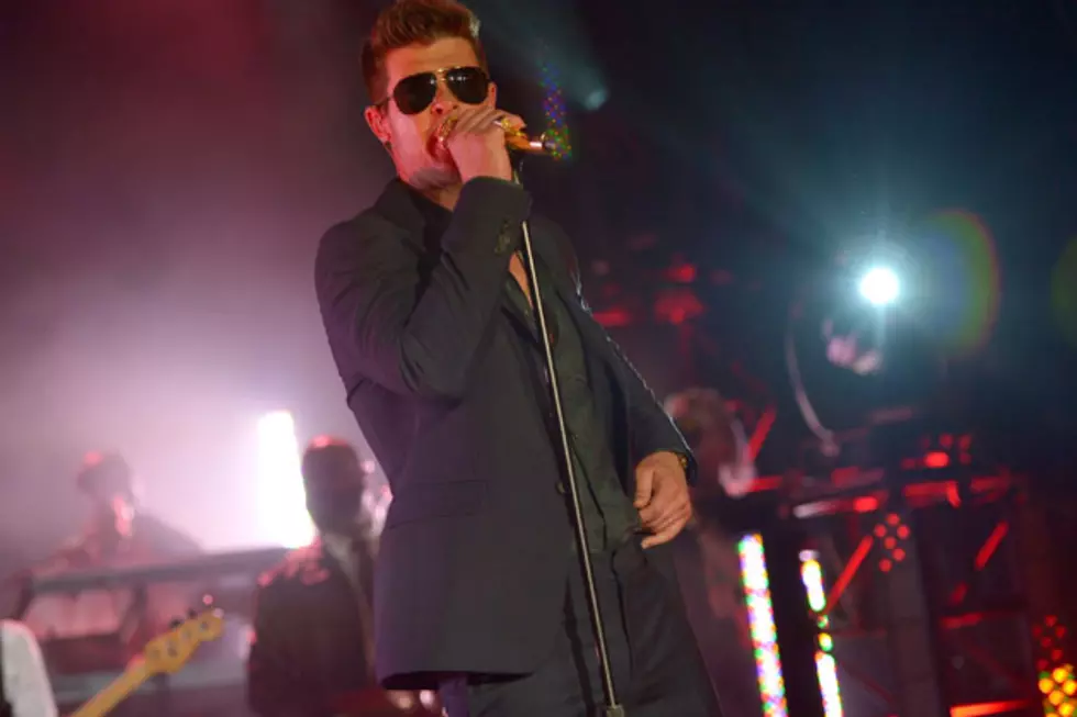 Robin Thicke Covers Icona Pop’s ‘I Love It’ [VIDEO]