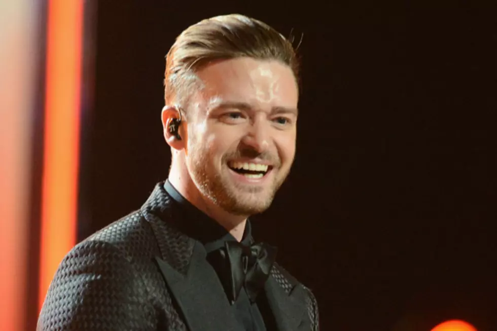Justin Timberlake Performing at 2013 MTV VMAs, Receiving Award