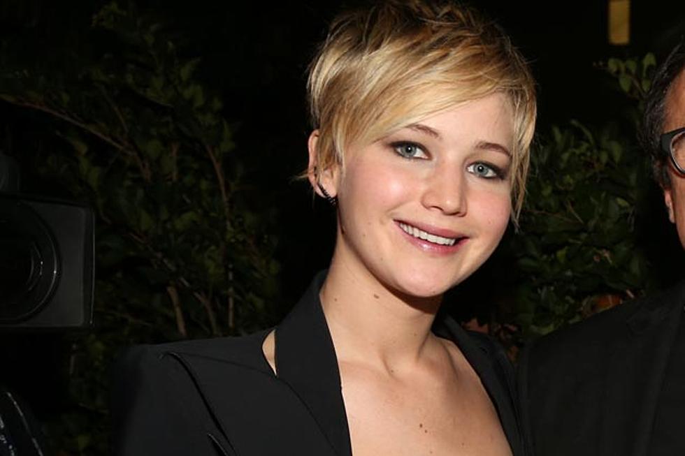 Jennifer Lawrence + Cast Talk Camel Toe + Peeing in ‘Hunger Games’ Wetsuits