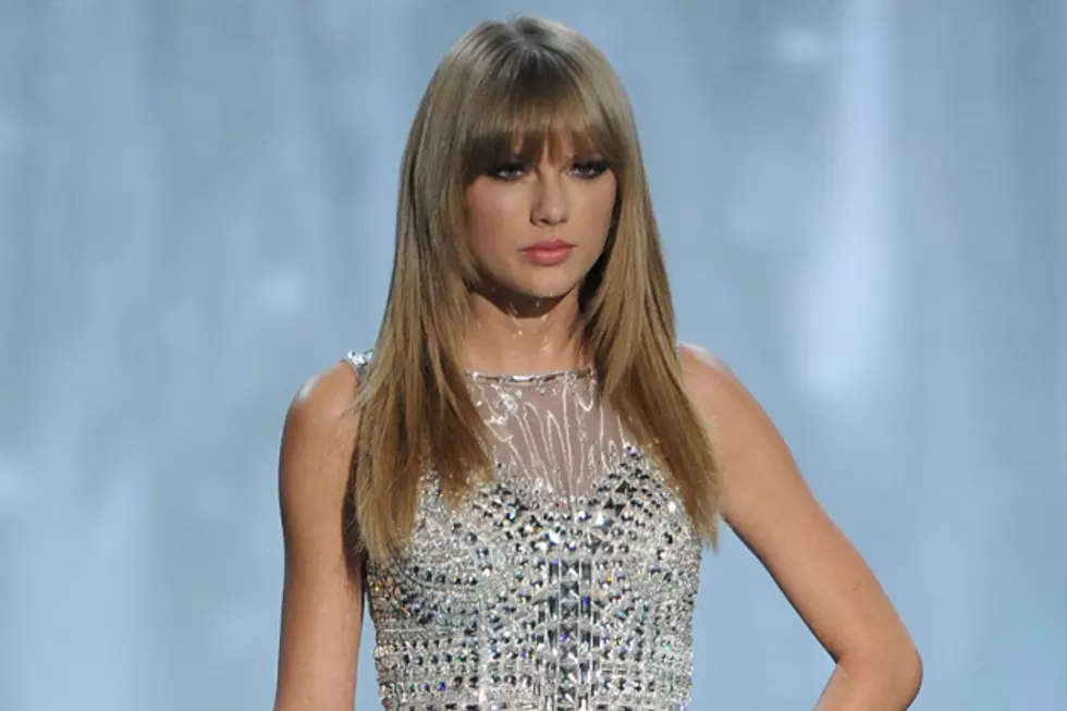 Taylor Swift Kills It With &#8216;I Knew You Were Trouble&#8217; at 2013 Victoria&#8217;s Secret Fashion Show [VIDEO]