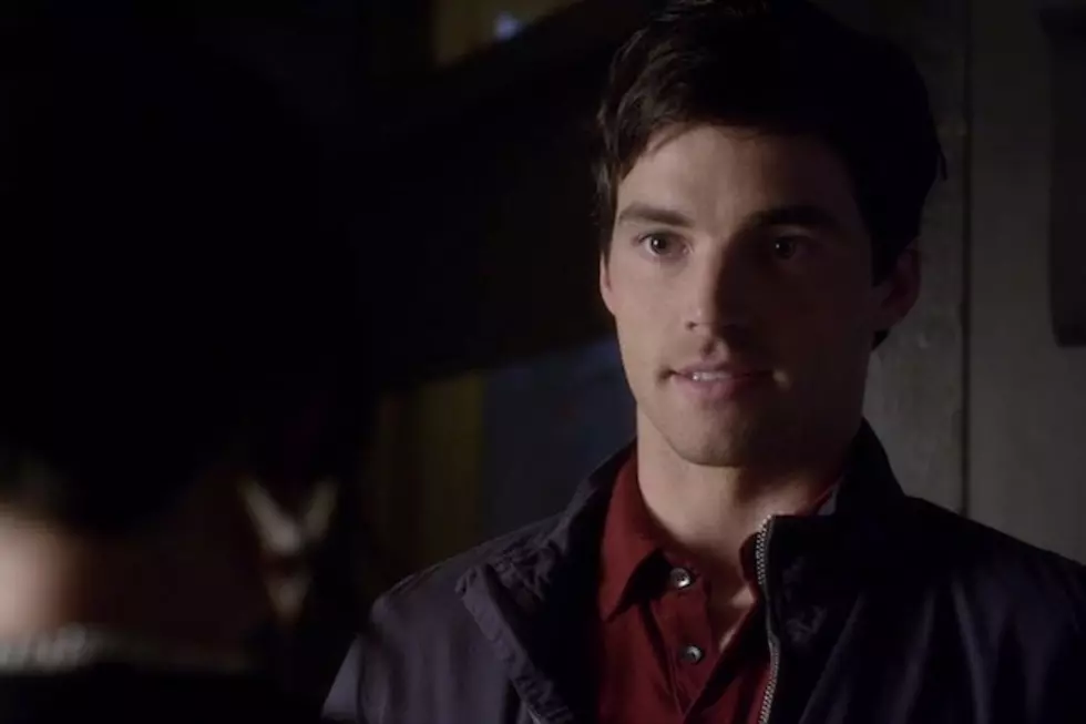 ‘Pretty Little Liars’ Spoilers: Ian Harding Teases Finale, Was Ezra With Ali the Night She Died?
