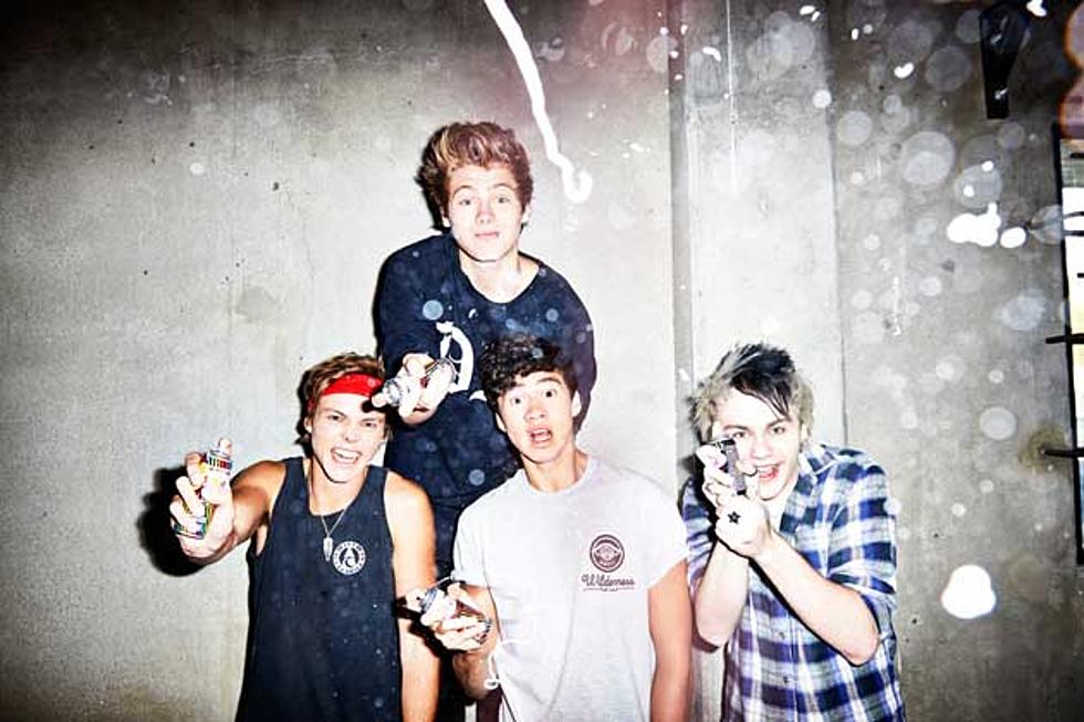 5 Seconds of Summer Interview: Mikey and Ashton Talk &#8216;She Looks So Perfect&#8217; Video, Mixtapes, One Direction + More