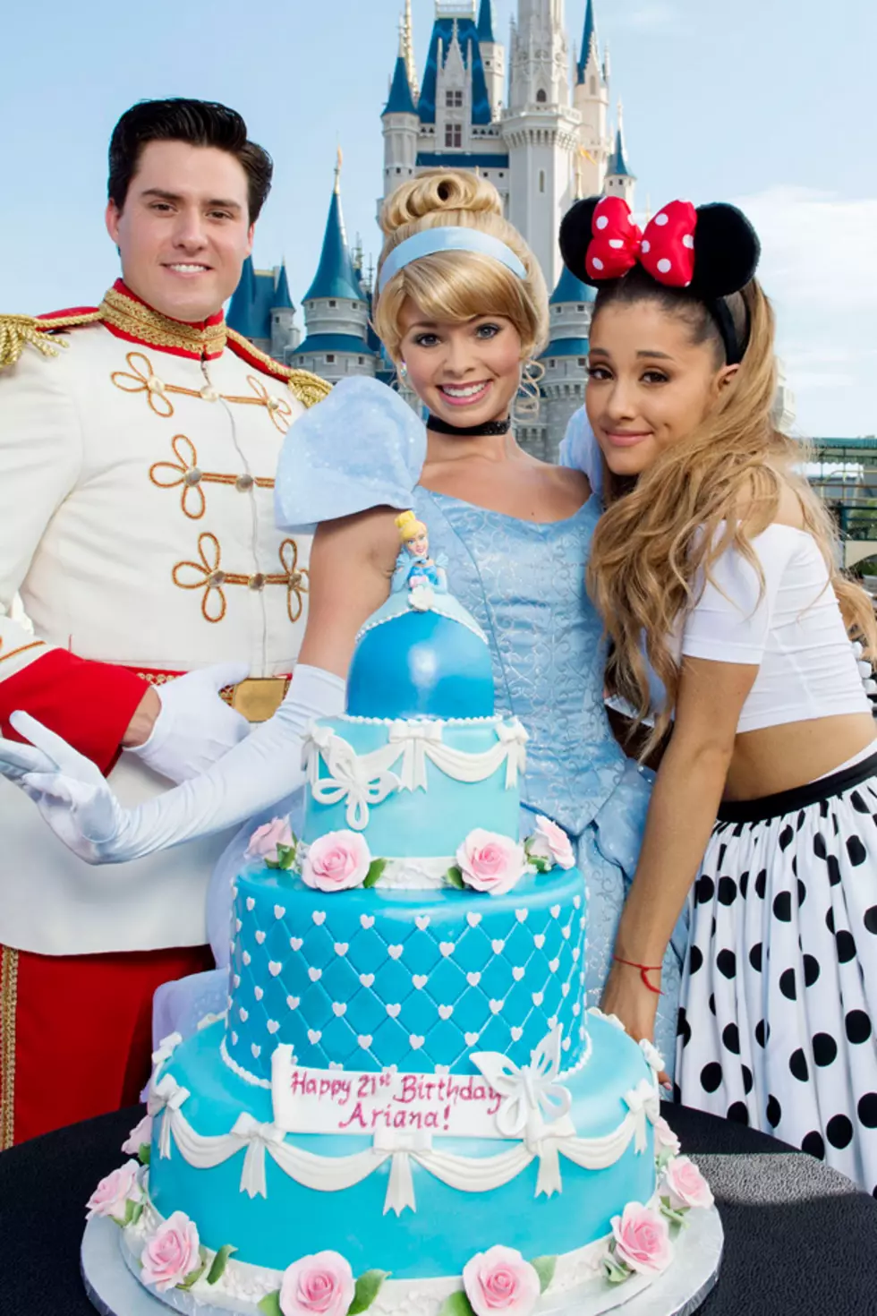 Ariana Grande Celebrates 21st Birthday at Disney World [PHOTOS]