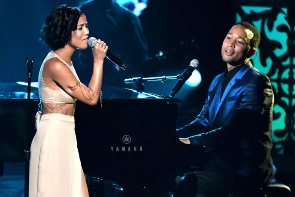 John Legend Performs &#8216;You and I&#8217; + Sings &#8216;The Worst&#8217; With Jhene Aiko at 2014 BET Awards