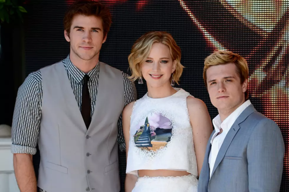 Jennifer Lawrence, Josh Hutcherson + Liam Hemsworth Share Hug as ‘Hunger Games’ Wraps [PHOTO]