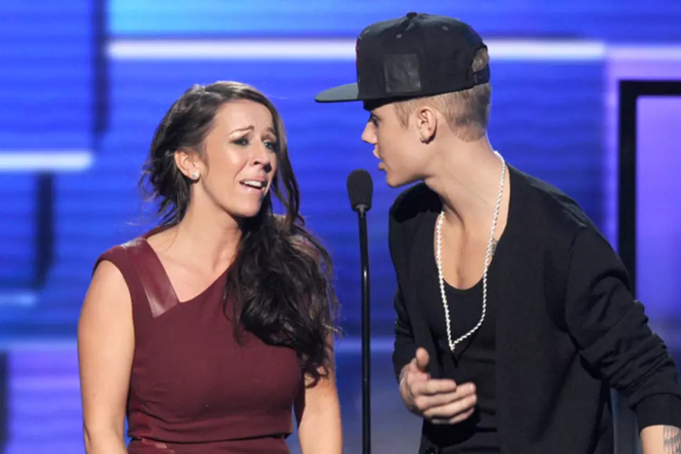 Justin Bieber&#8217;s Mom Has a Very Important Message for Fans