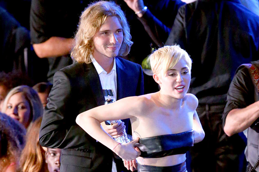 Miley Cyrus&#8217; VMAs Date Jesse Helt Turns Himself In