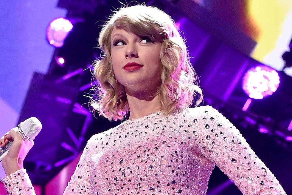 Is Taylor Swift&#8217;s &#8216;Out of the Woods&#8217; Her Next Single? [PHOTO]