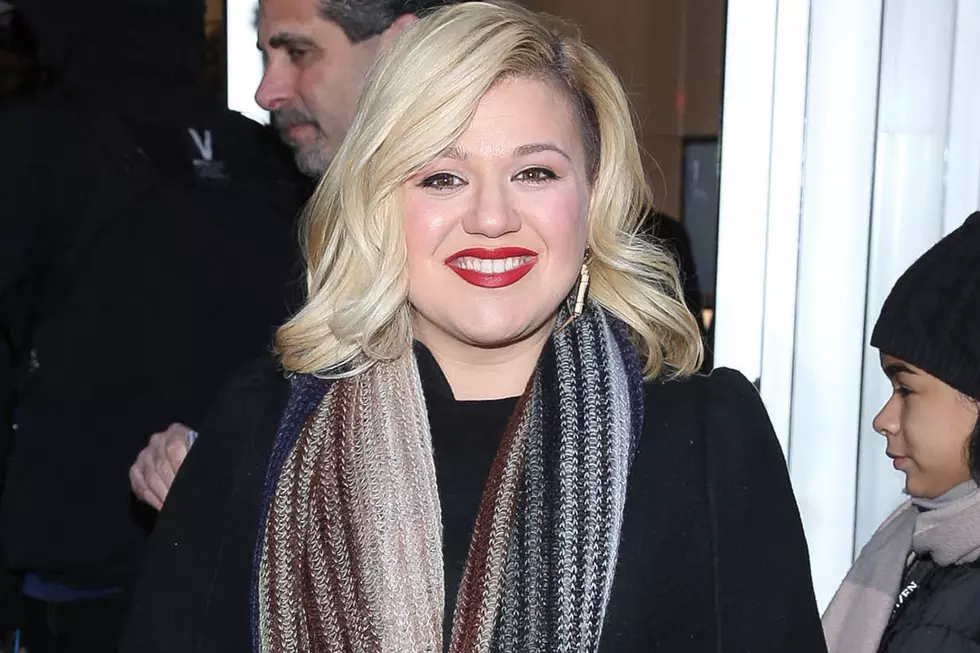 Kelly Clarkson Had a ‘Horrible Pregnancy,’ Was Hospitalized