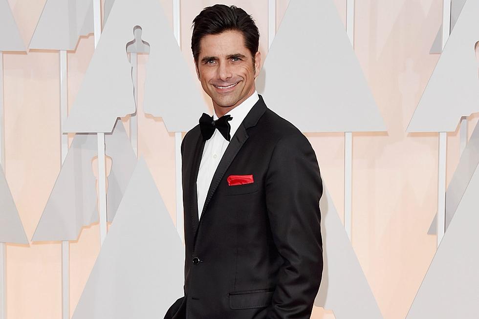 No One Noticed John Stamos in Front of the ‘Full House’ Building