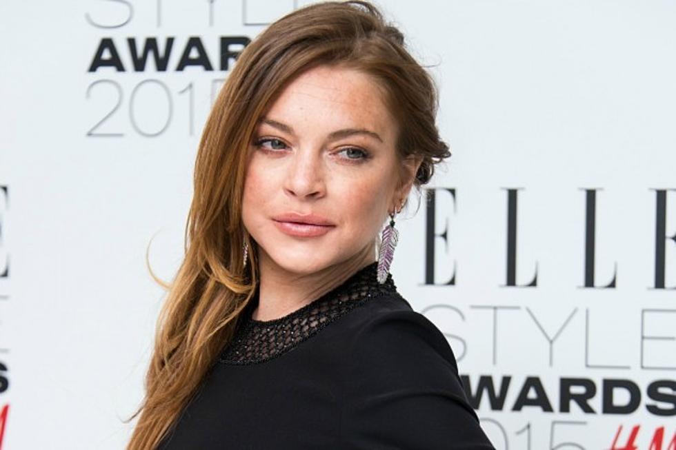 Lindsay Lohan Warps Her Booty in Instagram Photoshop Fail