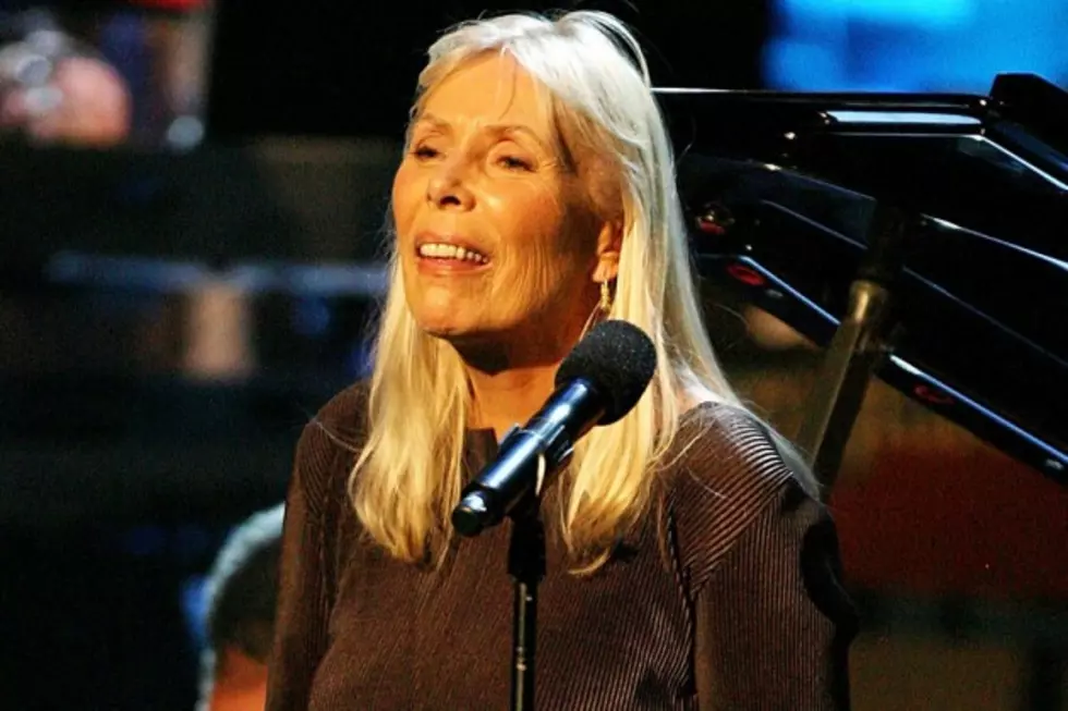 Joni Mitchell&#8217;s Team Denies She Is in a Coma