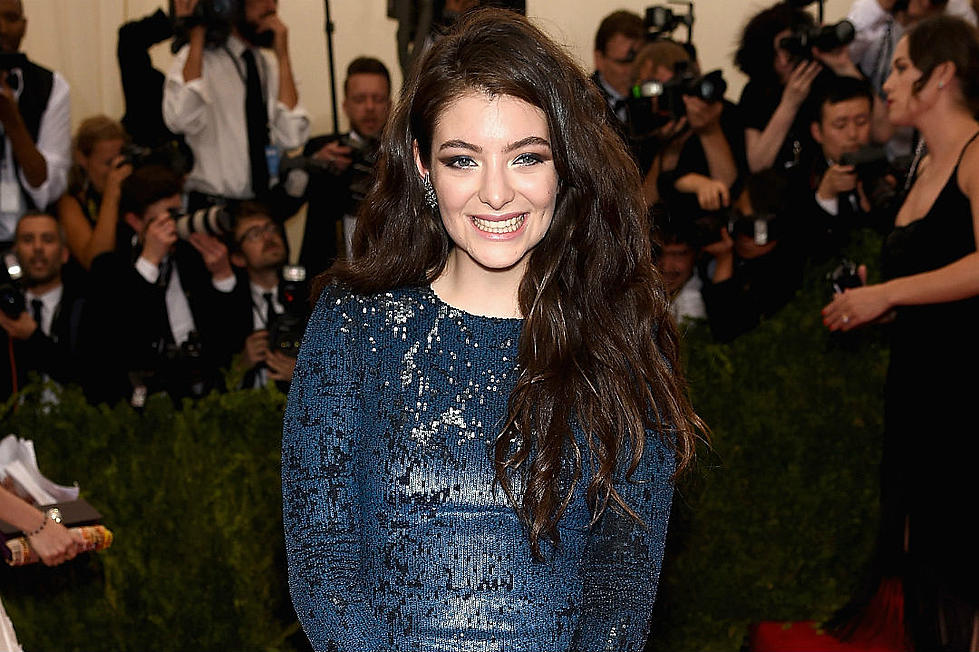 Lorde Splits From Manager Who Made Her Famous