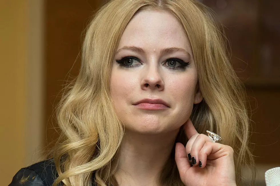 Avril Lavigne Tearfully Recounts Battle With Debilitating Lyme Disease