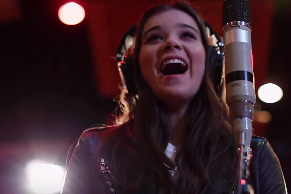 Hailee Steinfeld Cools Down Her Fiery 'Love Myself' For Acoustic Set