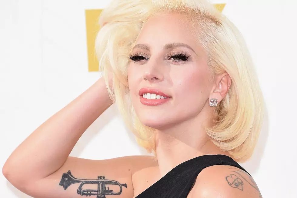Lady Gaga Stuns on Red Carpet at The 2015 Emmys