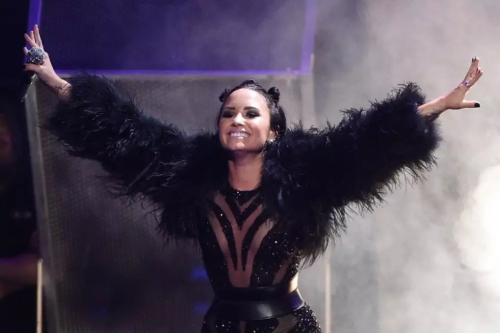 Demi Lovato Makes &#8216;SNL&#8217; Debut With &#8216;Cool For The Summer,&#8217; &#8216;Confident,&#8217; And More