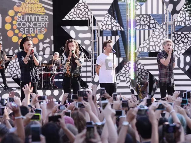 One Direction to Headline Billboard Hollywood Party on NYE