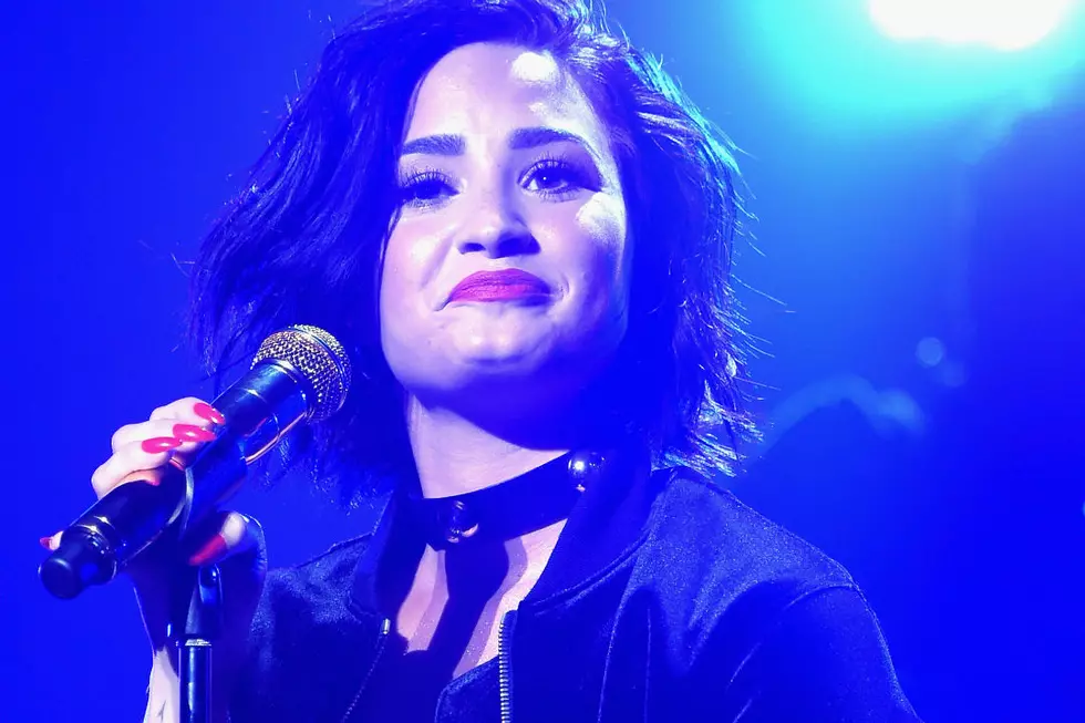 Man, Demi Lovato Loves Falling