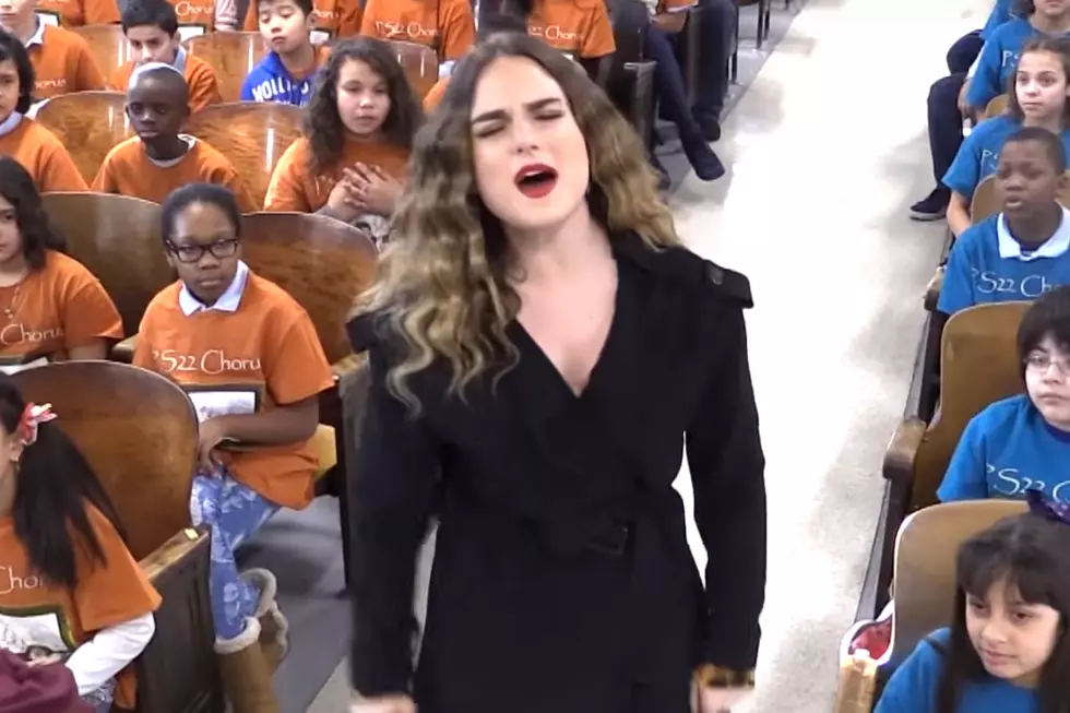 JoJo + Children’s Chorus Bring The ‘Love’ With Moving Acoustic Performance