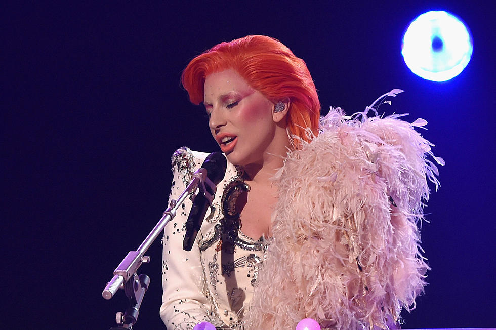 From the Red Carpet to the Stage: Lady Gaga&#8217;s Fashionable Tribute to David Bowie at the 2016 Grammys