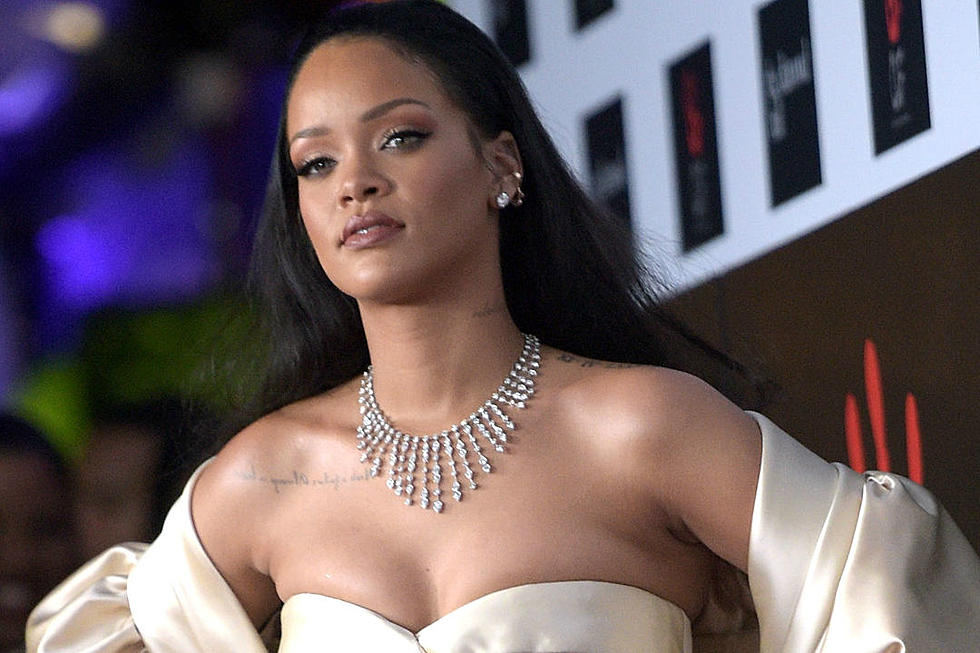 Rihanna Pulls Out of the 2016 Grammys Last Minute, Reportedly Due to Illness (Update: Or Was It?)