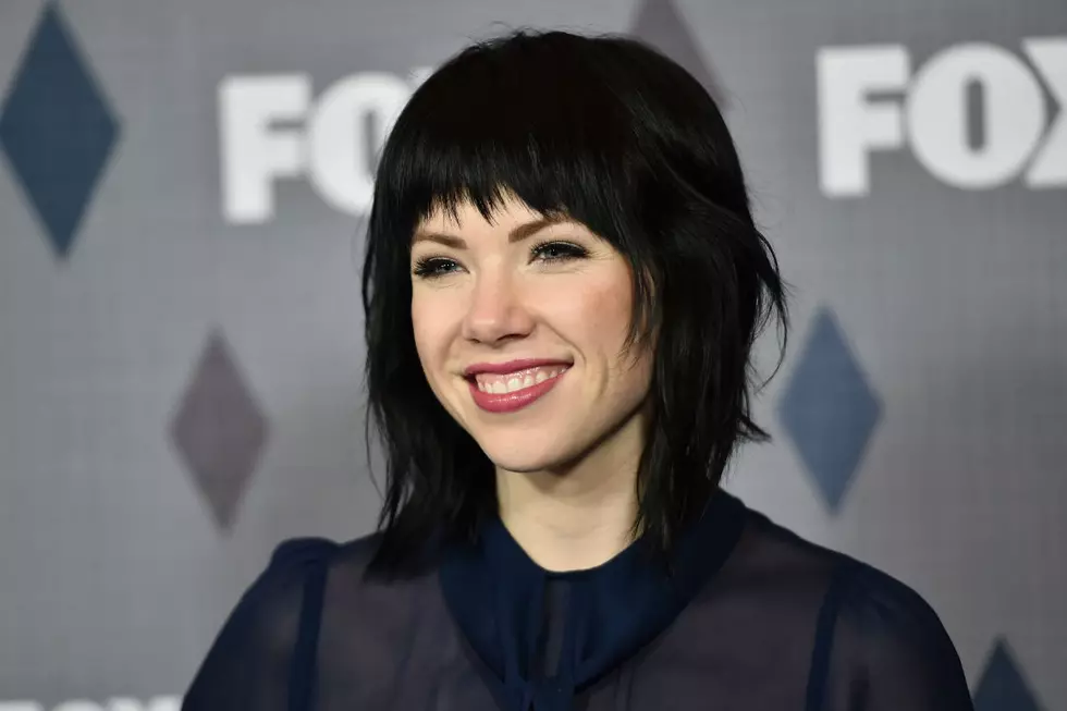 Carly Rae Jepsen Helps ‘Fuller House’ Find New Home on Billboard Charts