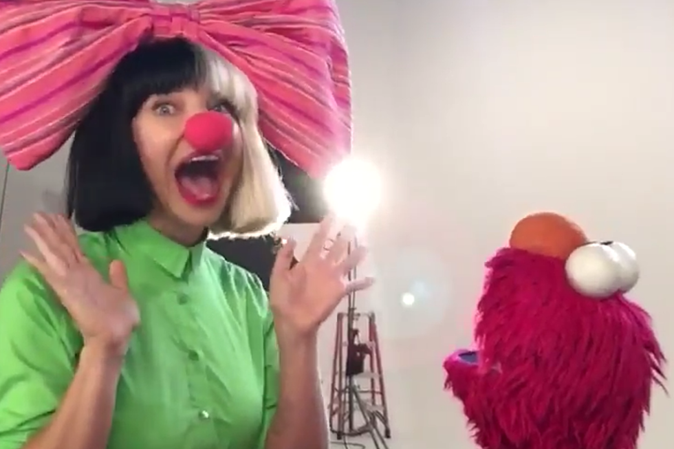 Sia Swings by ‘Sesame Street,’ Gives Cookie Monster a Whole New Look