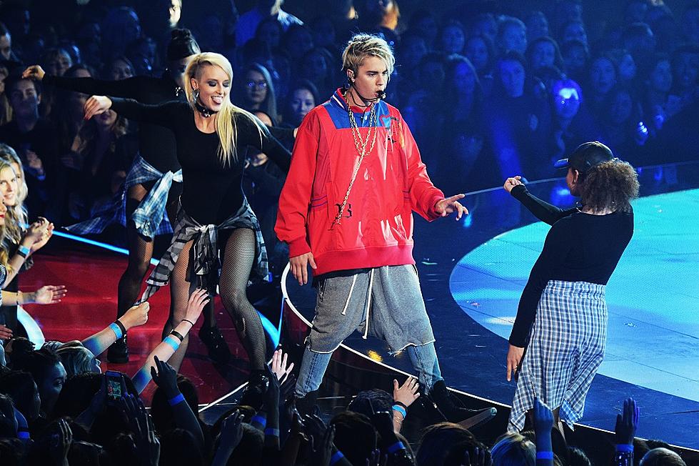 2016 iHeartRadio Music Awards Performances: Justin Bieber, Demi Lovato + More