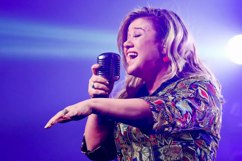 9 Kelly Clarkson Tracks That Prove a Soul Album Could Be Just The Ticket
