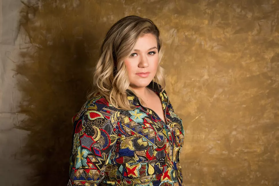 Kelly Clarkson to Perform at 2018 ACM Awards in Vegas