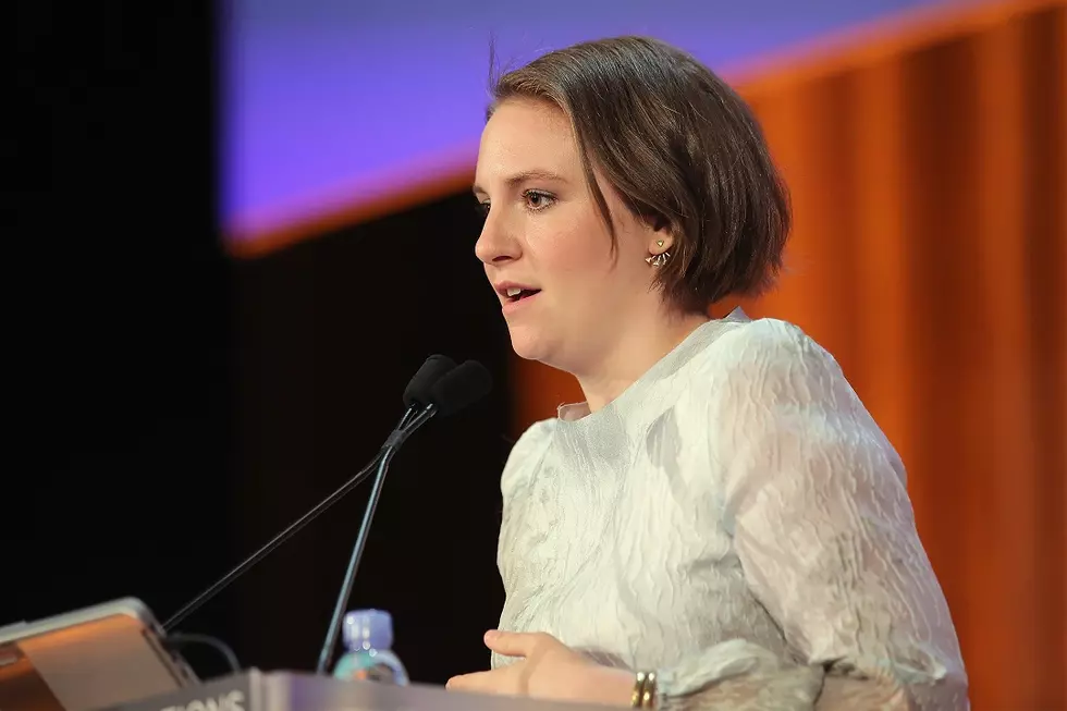 Lena Dunham Apologizes After Making Racially Insensitive Remarks About NFL Star Odell Beckham Jr.