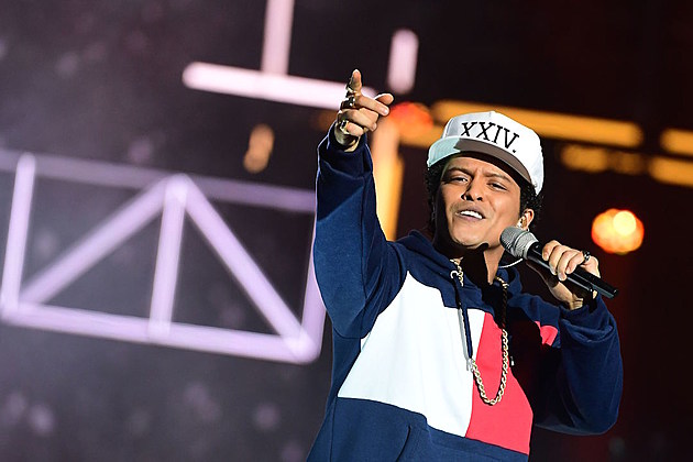 Bruno Mars Responds to Lip-Syncing Allegations: &#8216;It Blew Me Away&#8217;