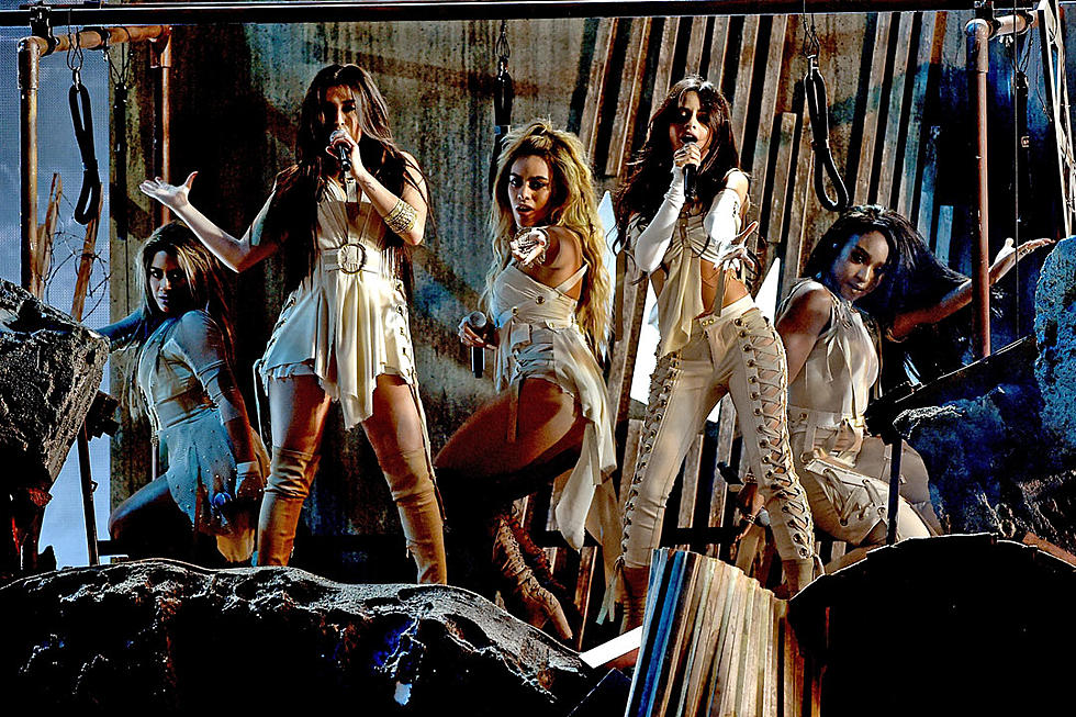 Fifth Harmony Bring &#8216;That&#8217;s My Girl&#8217; to 2016 American Music Awards