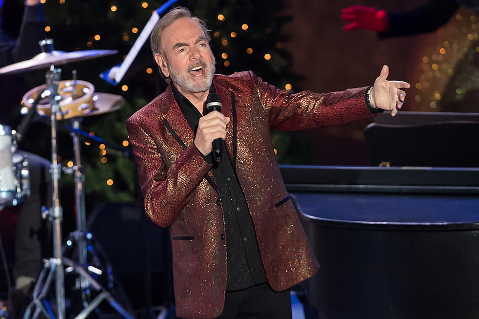 Neil Diamond Announces 50th Anniversary World Tour in 2017: See the Concert Dates