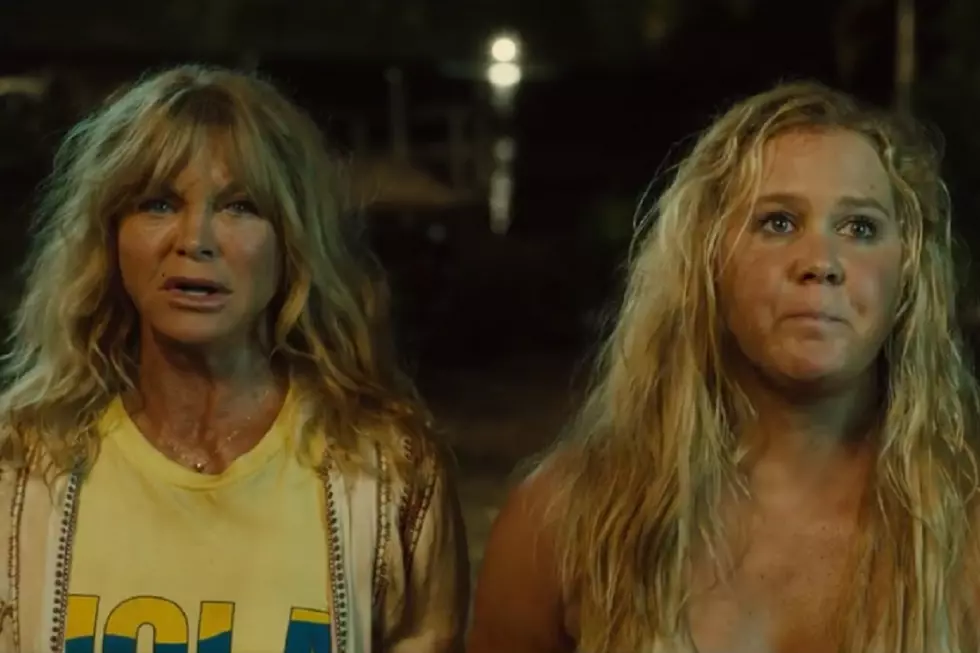 Amy Schumer and Goldie Hawn Get 'Snatched' in New Trailer
