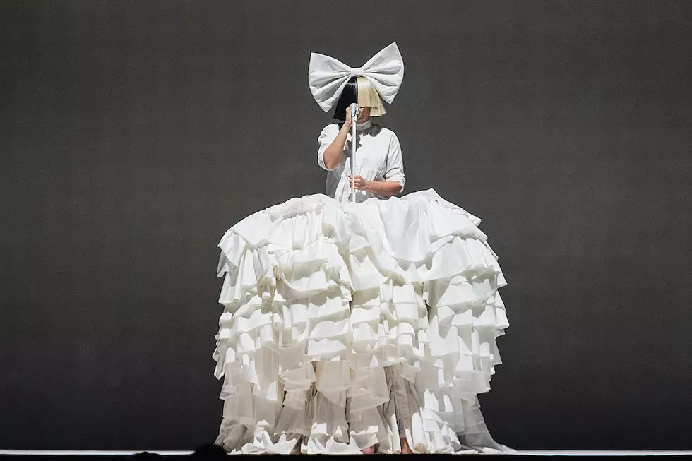 ‘Move Your Body': Sia Kicks Off Her 2017 With a Bang(er)