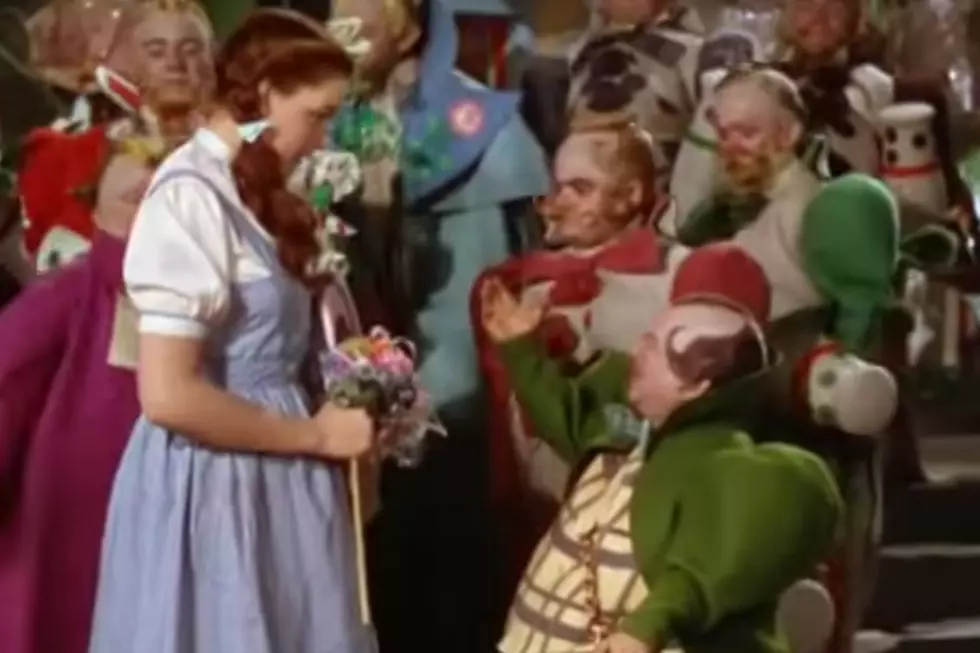 Judy Garland Routinely Molested by &#8216;Wizard of Oz&#8217; Munchkins, Ex-Husband Alleges