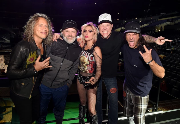 Lady Gaga Performs &#8216;Moth Into Flame&#8217; With Metallica at 2017 Grammys: Watch