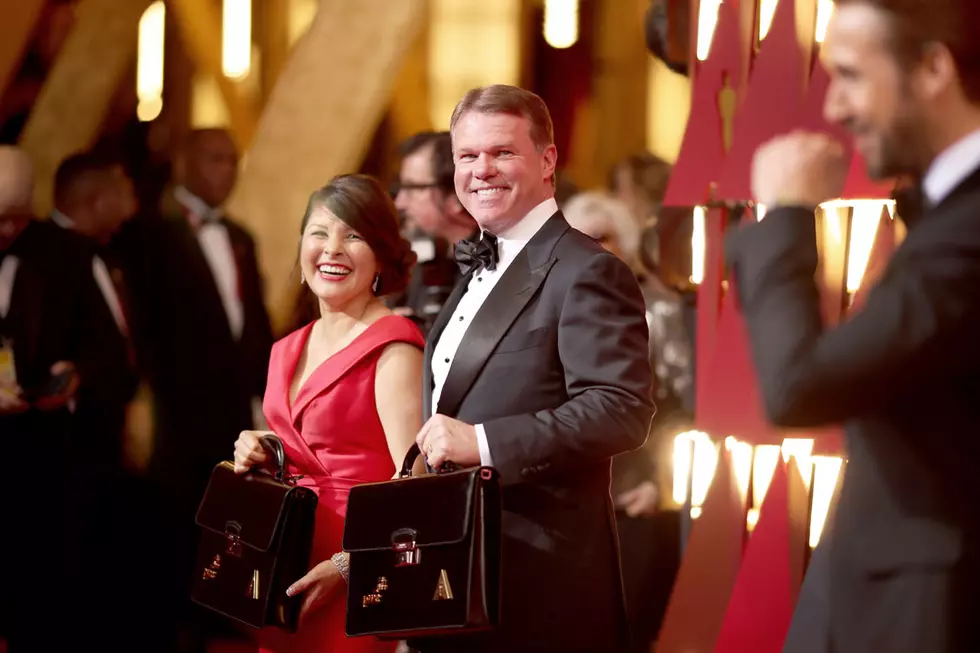 Accountants Who Mixed Up Oscar Envelopes Won’t Work on Show Again