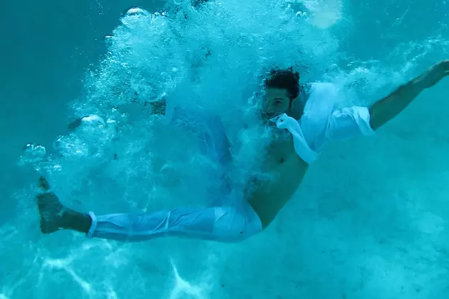 Carter Reeves Soaks in Easy, Breezy Summer Grooves on &#8216;Aquarium': PopCrush Premiere