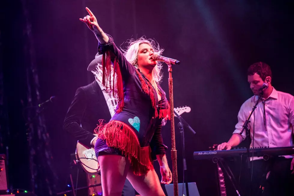 Kesha Makes Statement With ‘You Don’t Own Me’ Cover at Firefly Festival