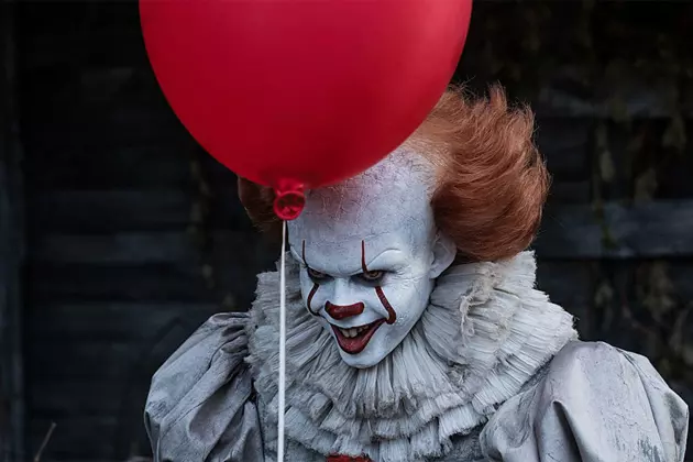 These Pennywise Jack-o&#8217;-Lanterns, Inspired by &#8216;It,&#8217; Will Make Your Blood Run Cold