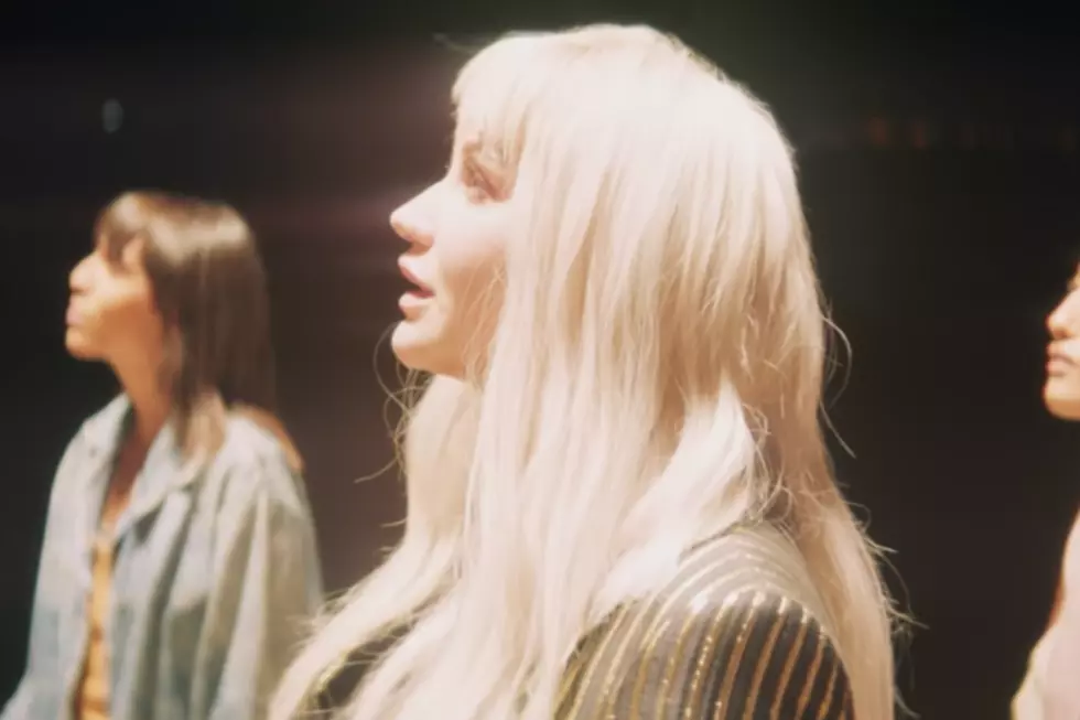 Kesha Dedicates Heavenly ‘Hymn’ Video to DREAMers
