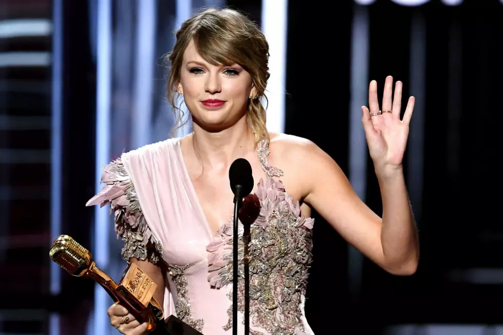Taylor Swift Reportedly Fires Backup Dancer Over Sexist Instagram Posts
