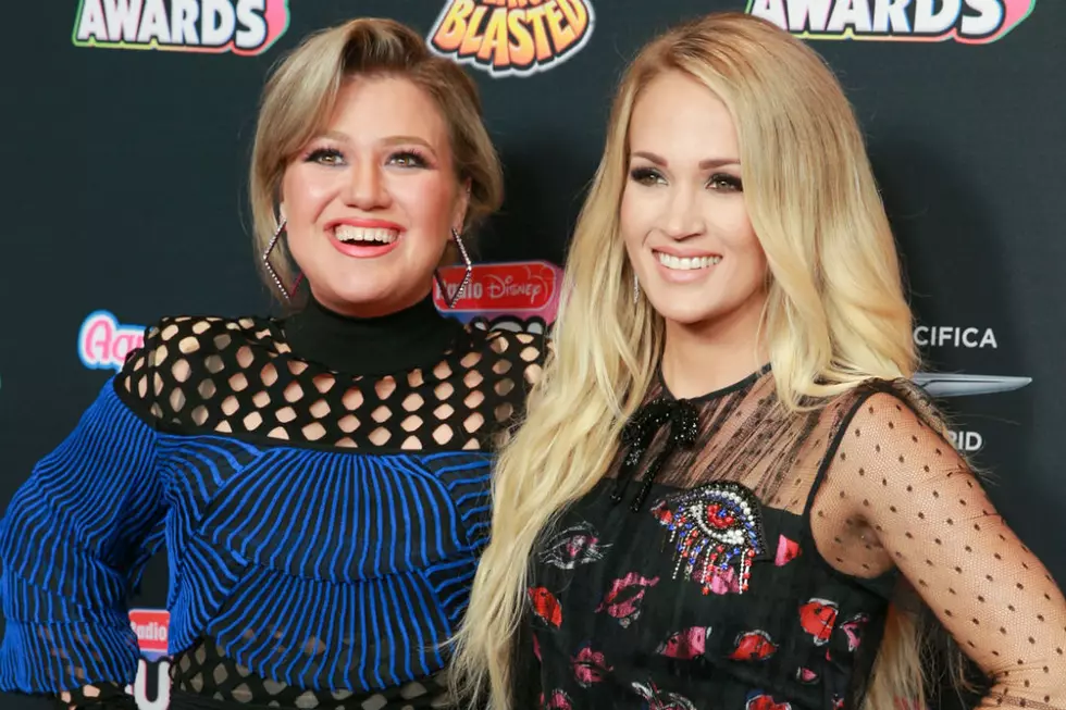 Are Kelly Clarkson + Carrie Underwood Feuding?