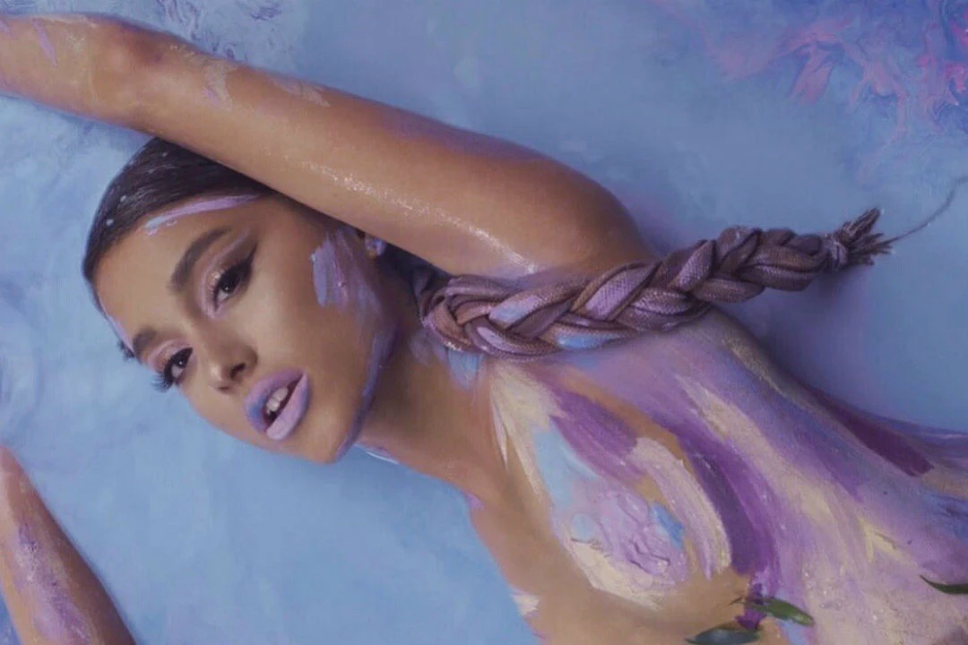 Ariana grande makes herself pours water fan compilation